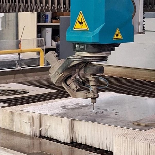 2021 Flow Mach 200 3020 PIVOT Waterjet Cutting Machine (#5622)