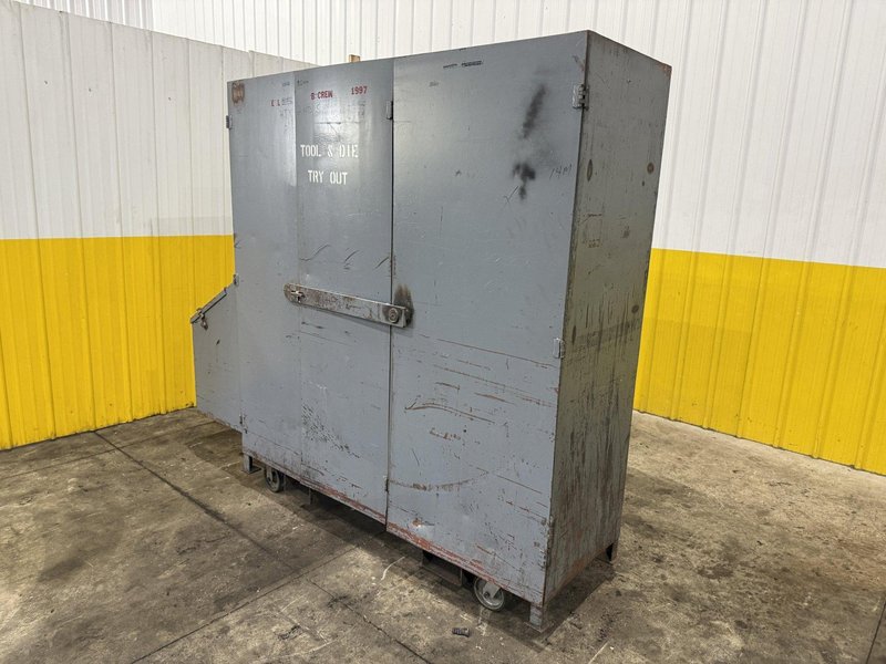 HEAVY DUTY ROLLING TOOL CABINET / STORAGE CART: YOBRO #24204