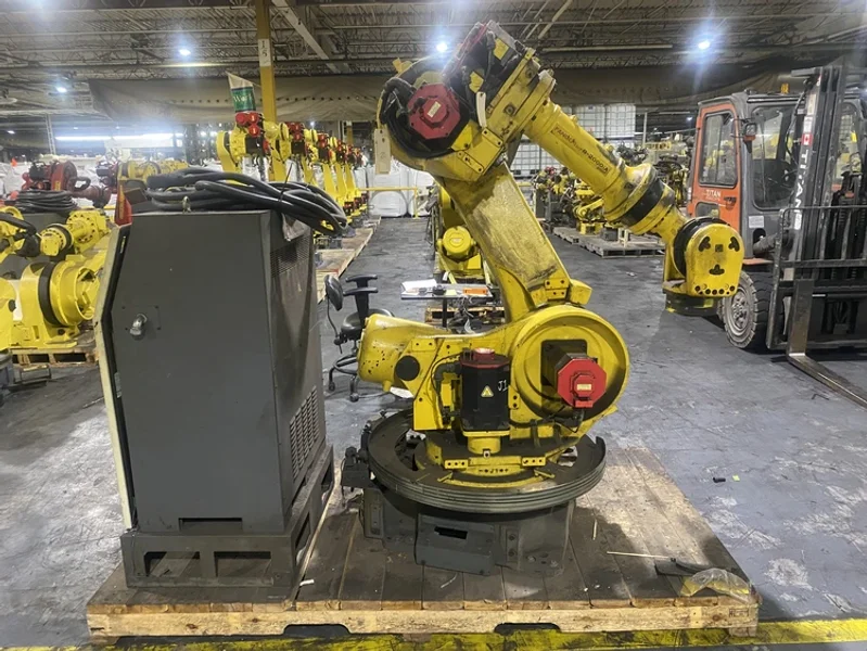 FANUC – R-2000iA/200F w/ RJ3iB Controls PARTS ONLY