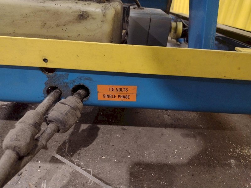 3,500 LBS X 30" X 96" BISHAMON ROLLER TOP HYDRAULIC LIFT TABLE: STOCK #20965