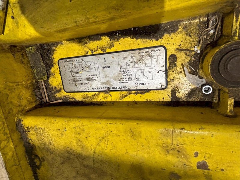 36 VOLT CUSHMAN MODEL 898361 STOCK CHASER/TUGGER CART: YOBRO #24655