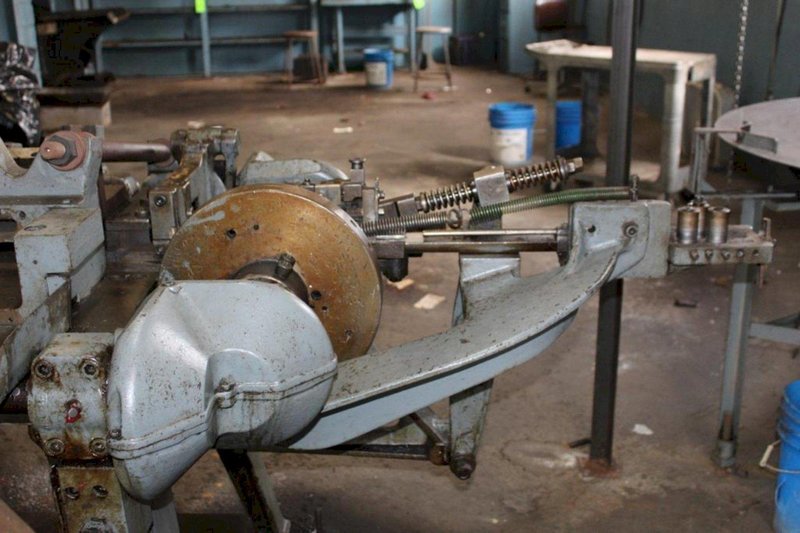 NILSON MODEL #S3F WIRE BENDING FOUR SLIDE MACHINE . STOCK # 1156722