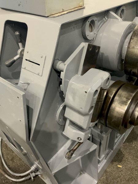 3" X 3" X 3/8" PULLMAX MODEL # Z31 ANGLE BENDING ROLLS: STOCK #79291