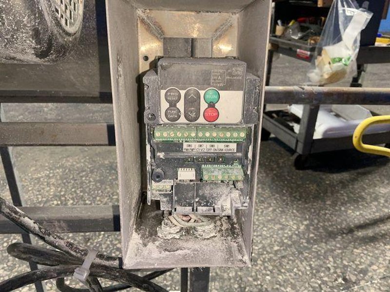 14X17X12 MIXER/FEEDER UNIT