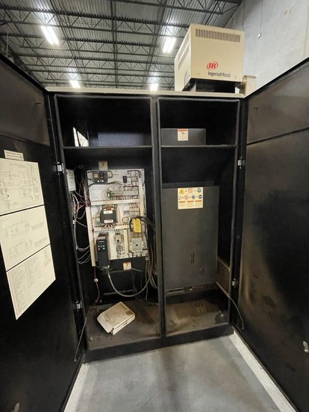 75 HP Ingersoll Rand IRN75H-CC Compressor, 2007 – VSD &amp; Dryer