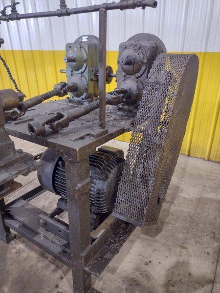 2 STAND x 2&quot; YODER UNIVERSAL DRIVE ROLLFORMER: STOCK #23430