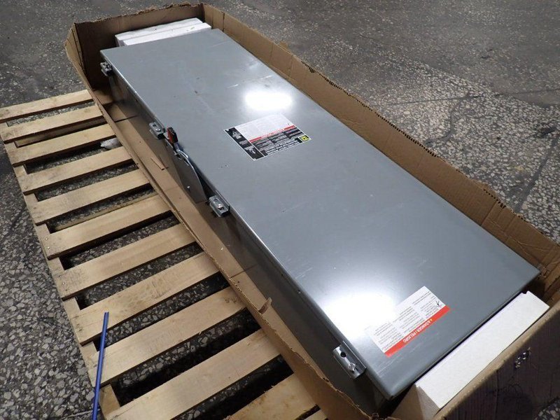 SQUARE D 600 A OUTDOOR BREAKER ENCLOSURE  -  L600AWK