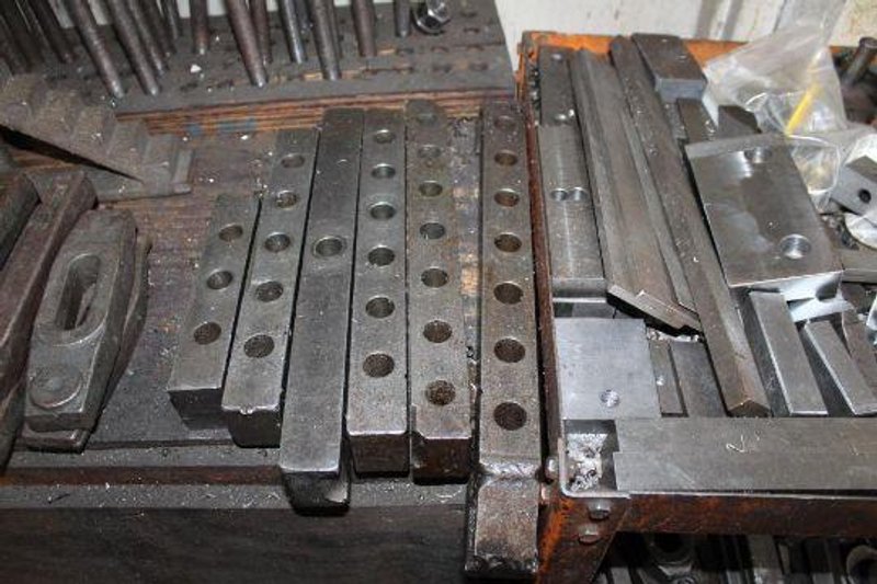 2.5&quot; DEVLIEG 2B-36 SPIRAMATIC HORIZONTAL BORING MILL W/ TOOLING. STOCK # 0881425