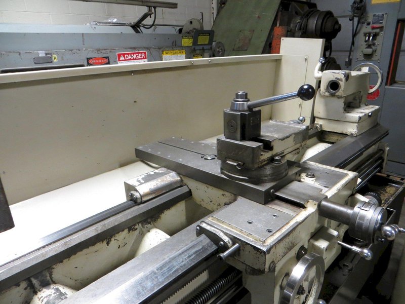 19" X 58" LEBLOND MAKINO REGAL INCH-METRIC SERVO SHIFT ENGINE LATHE