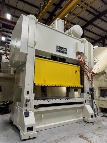 400-ton Blow Press #SC2-400-120-60 Straight Side Mechanical Metal Stamping Press For Sale, Year 2005