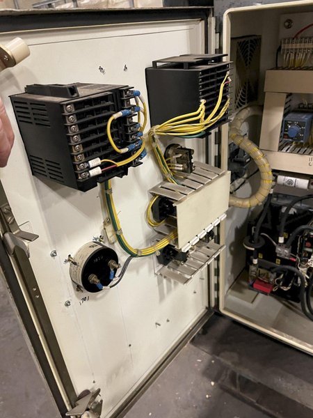 Hiteq portable electric resistance furnace system s/n 2402 with 75kw transformer rated at 75kva, 240x480 high volts, 120/240 low volts, single phase, and controls, crucilbe inside 21&quot; x 23&quot; deep id, looks to be approx. 250# aluminum capacity