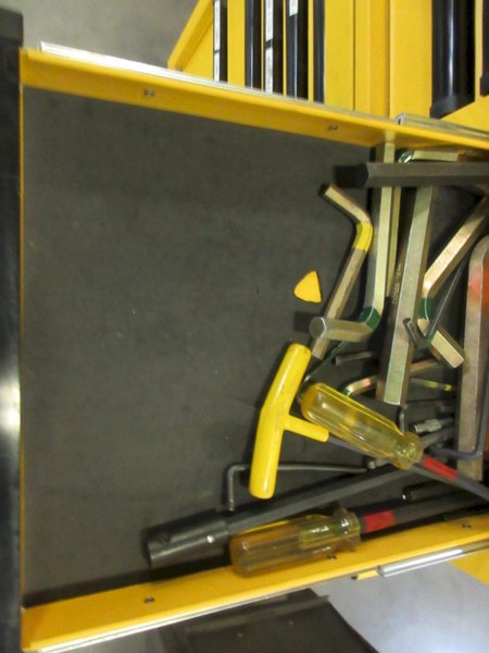 Dewalt 11-Drawer Rolling Tool Chest with Top and Bottom Units and Contents- Auction Item