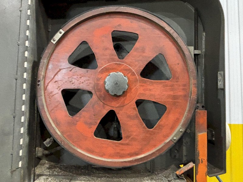 20" DOALL MODEL #2012-2H3 VERTICAL BANDSAW WITH POWER TABLE: STOCK #23564