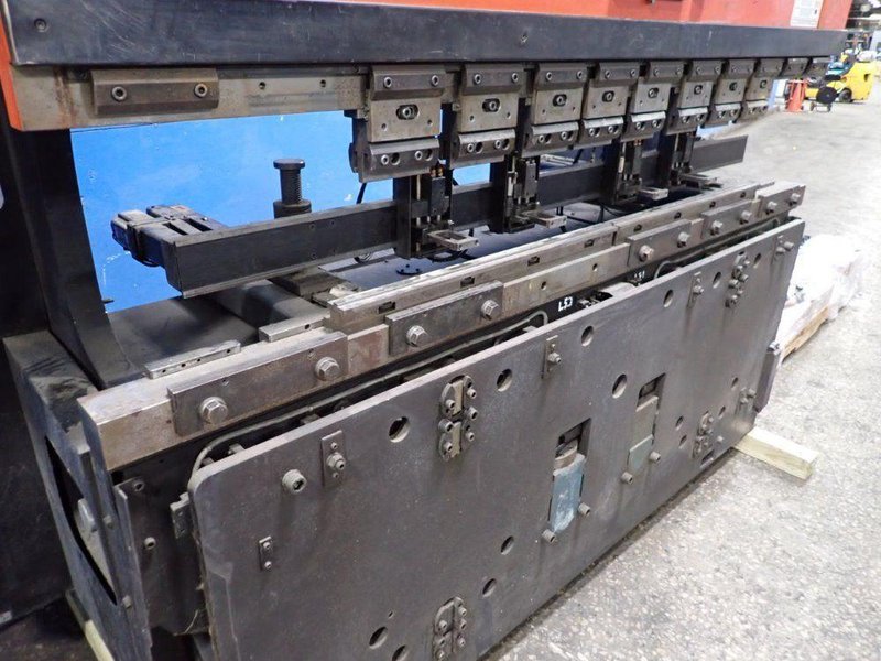 AMADA 100 TON X 98" PRESS BRAKE  -  FBD1025