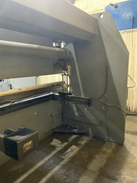 200 TON X 10' ATLANTIC MODEL HDE 200-10 HYDRAULIC PRESS BRAKE: STOCK #80879