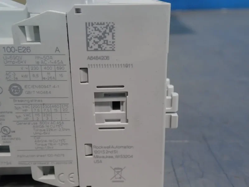 ALLEN-BRADLEY CONTACTOR  -  100-E26KD00
