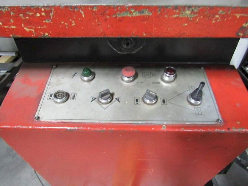 8.75&quot; X 8.75&quot; X 10 GAUGE STRIPPIT MODEL #102661 HYDRAULIC CORNER NOTCHER: STOCK 13848