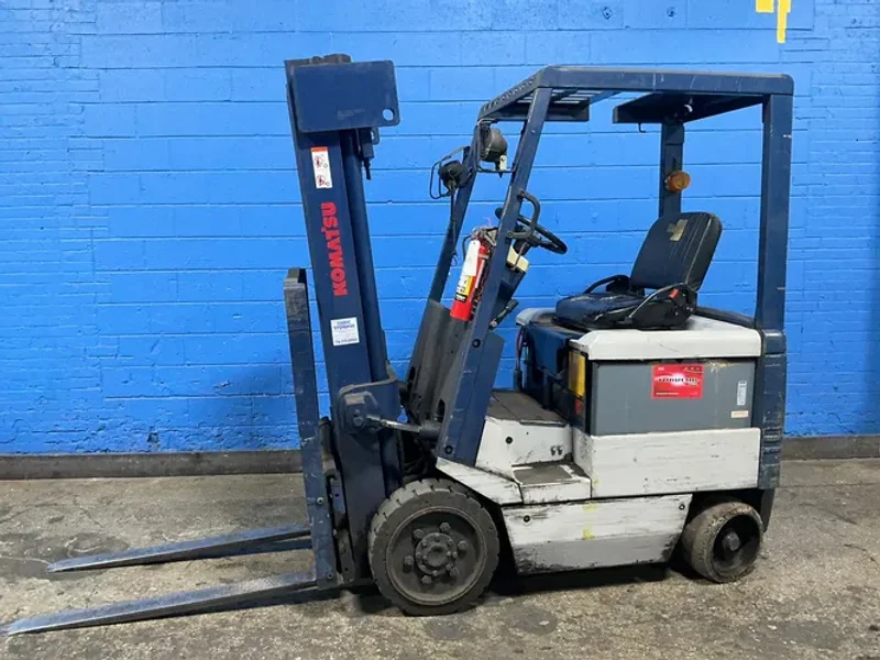 KOMATSU FORKLIFT MANUFACTURING CO. 3750 LBS ELECTRIC FORKLIFT  -  FB 20SH-4