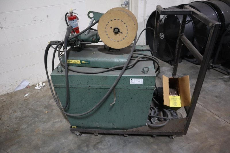 Linde V-200C MIG Welder 200 Amp, Wire Feed Unit, Tweco Torch, Cart- Auction Item