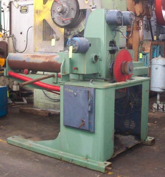 4,000 LB R M G POWERED PAYOFF WITH STRAIGHTENING &amp; FEEDS ROLLS: STOCK #51848