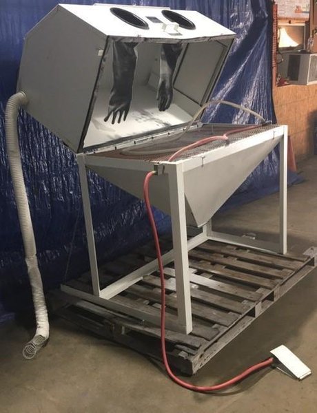 CYCLONE BLASTING CABINET STOCK #2774