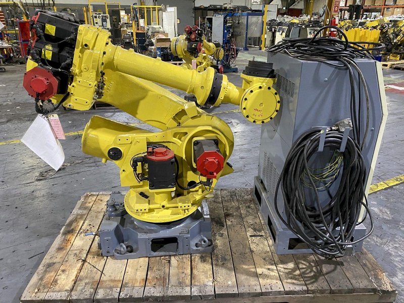 FANUC – R-2000iB/210F w/ R-30iA Controls USED