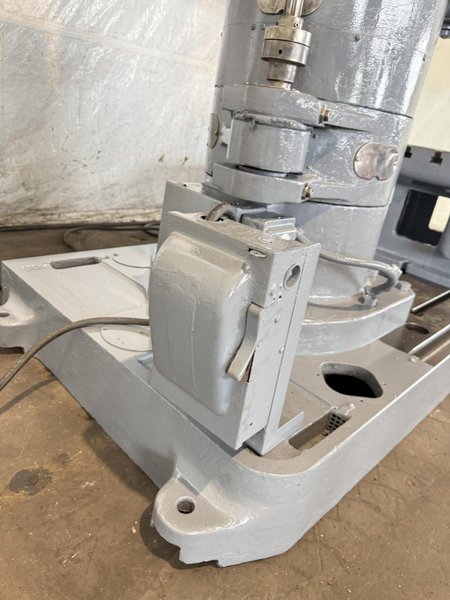 5' X 15" CARLTON MODEL 3A RADIAL ARM DRILL. STOCK # 0434026