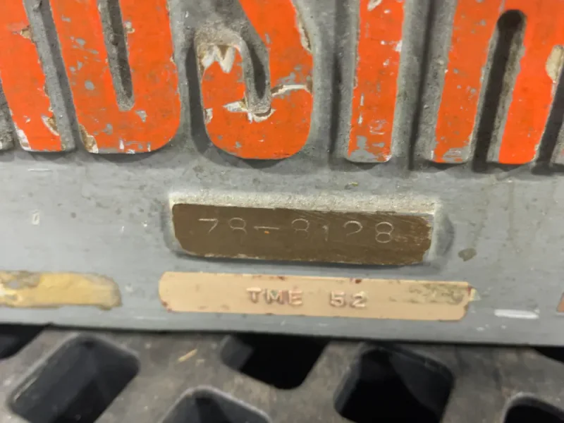 SUNDSTRAND CENTER BENCH