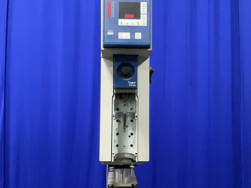 BRANSON ULTRASONIC WELDER   -  2000IW