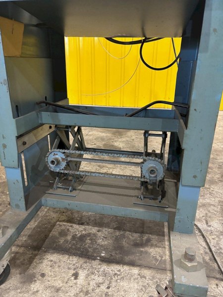 3 CU FT SIGMA SYNTRON FMC MODEL #VPF305 HOPPER &amp; BOWL FEEDER: STOCK #23083