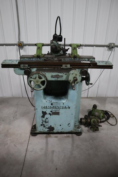 Cincinnati No. 2 Tool &amp; Cutter Grinder – Motorized Workhead, Attachments Included- Auction Item