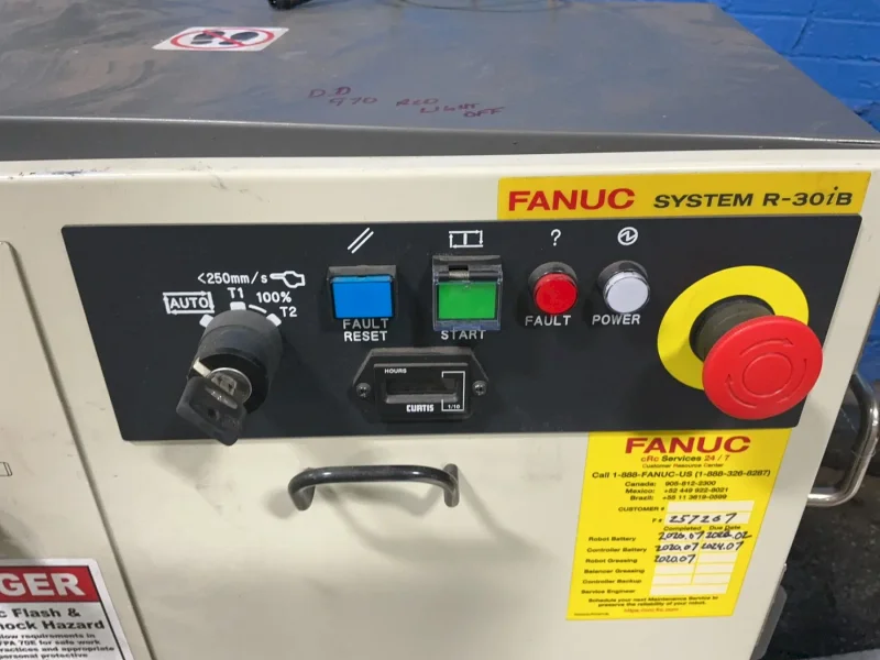 FANUC ROBOT  -  R-2000IC 210L