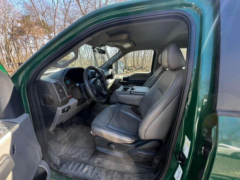 Ford F-250 Super Duty Pickup Truck, 2022 – 4×4, Crew Cab, Heavy-Duty Work Truck