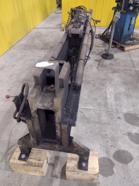 72" WIDE BEAM ENERPAC HYDRAULIC CLAMPING FIT-UP TACKING PRESS, FOR WELDING I-BEAMS: STOCK #20541