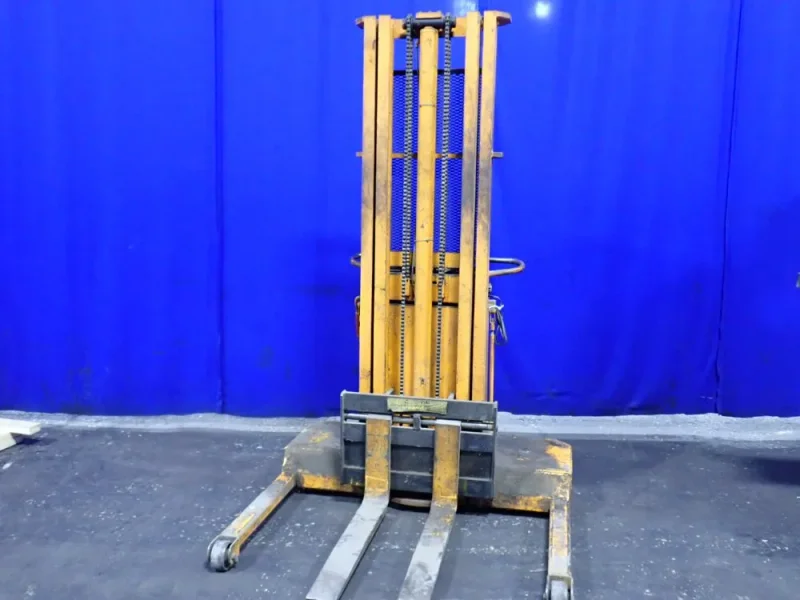 ROL-LIFT 2000 LBS ELECTRIC PALLET JACK STACKER