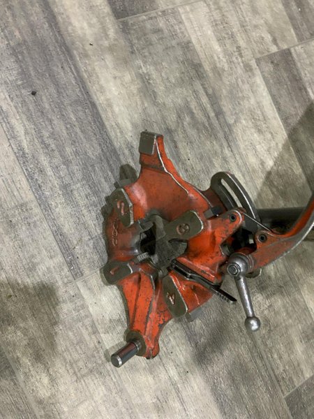 4" RIGID MODEL # 1224 BOLT &amp; PIPE THREADER: STOCK #81398