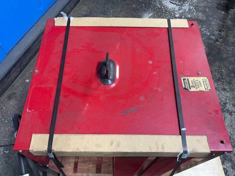 LINCOLN ELECTRIC TIG WELDER  -  SQUARE WAVE TIG-355