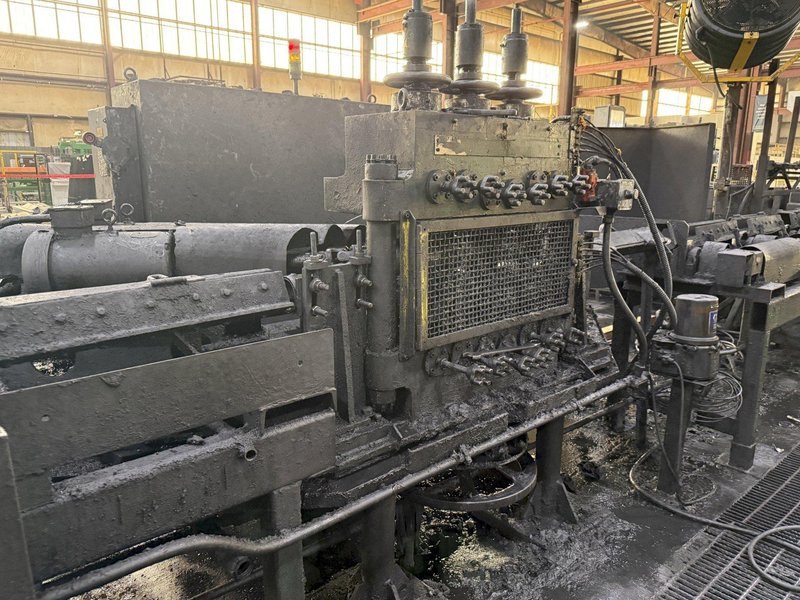 30022RB Used Sutton 6-Roll Straightener