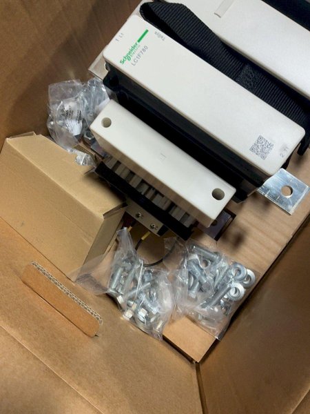 SCHNEIDER ELECTRIC CONTRACTOR   -  LC1F780F7
