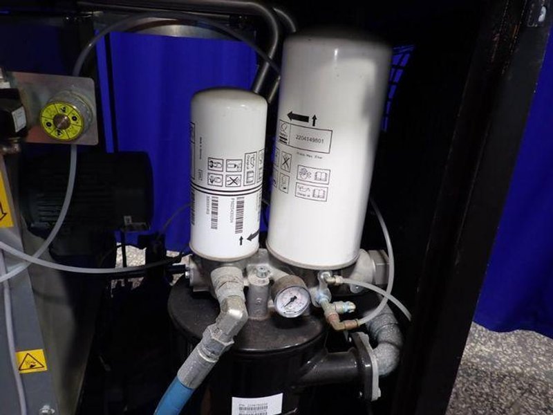 QUINCY COMPRESSOR 11 KW AIR COMPRESSOR  -  QGD-15