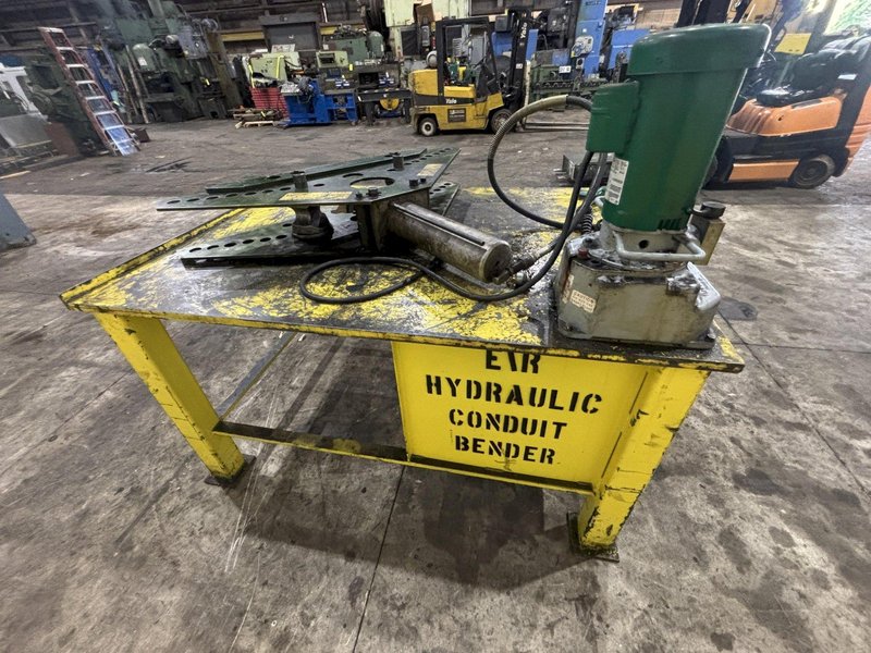 GREENLEE HYDRAULIC BENDER W/ TABLE: YOBRO #23994