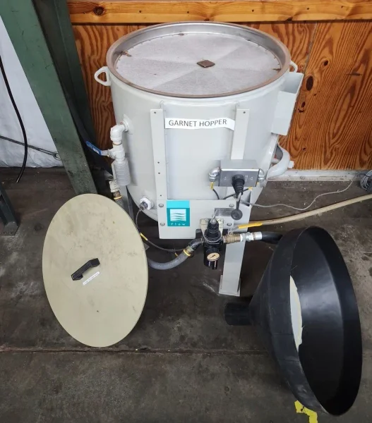 2005 FLOW IFB 4800 DYNAMIC WATERJET | Waterjet Cutters