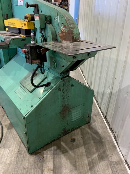 110 TON PIRANHA PII110 HYDRAULIC IRONWORKER: STOCK #81006