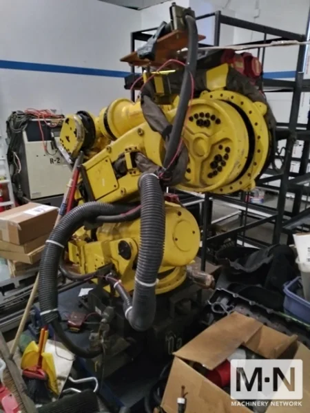 6 AXIS FANUC MODEL R-2000iA-200F ROBOT MFG 2003