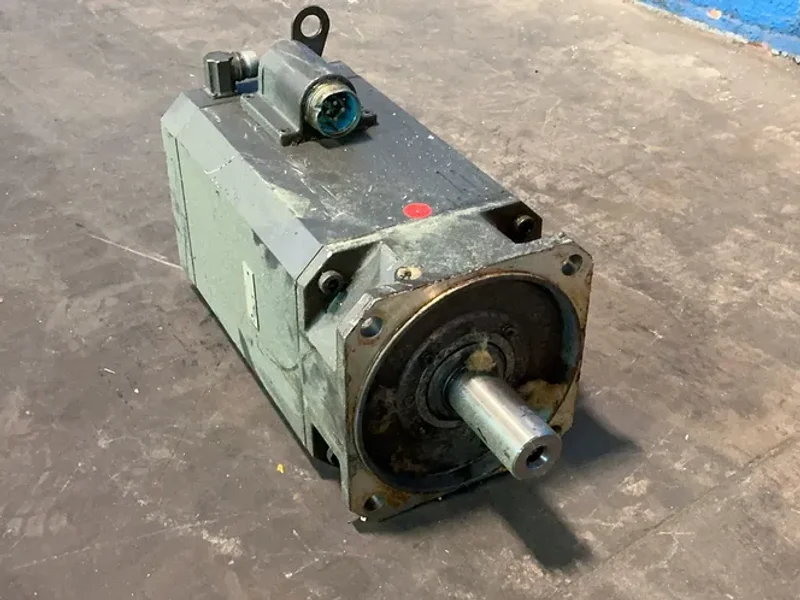 SIEMENS 2000RPM SERVO MOTOR  -  1FT6105-1AC71-4AG1