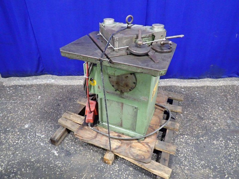 BOSHERT HYDRAULIC NOTCHER  -  PN4