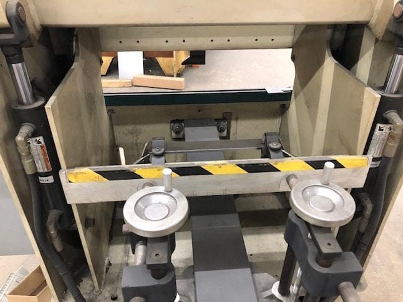 25 Ton x 4′ Premier 425 CNC Press Brake, 1998 – Autobend 7