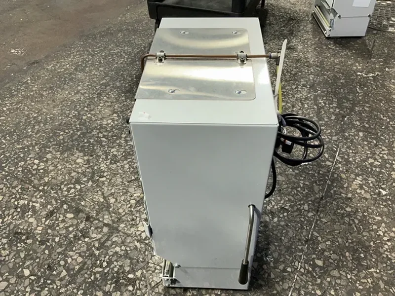 Clamco 12” W Roll Semi-automatic Tabletop Bagger - 575b Rollbag