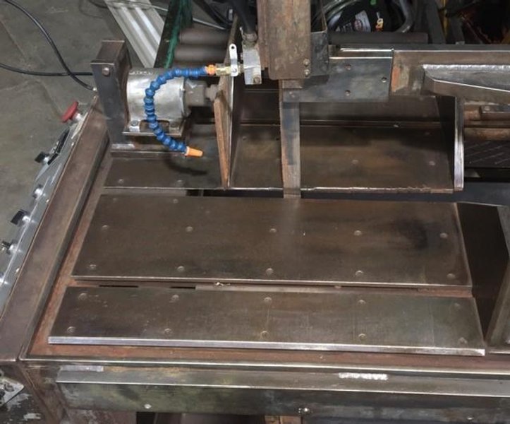 18″ X 22″ HEM MODEL V100LM3, TILT FRAME VERTICAL BAND SAW STOCK #3181