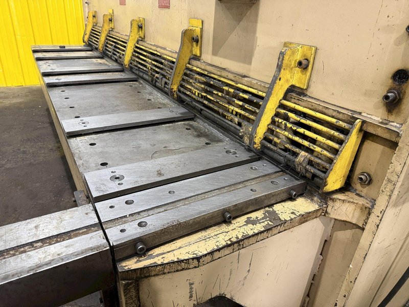 10' X 1/4" STANDARD INDUSTRIAL MODEL #AS250-10 HYDRAULIC POWER SHEAR: STOCK #23296